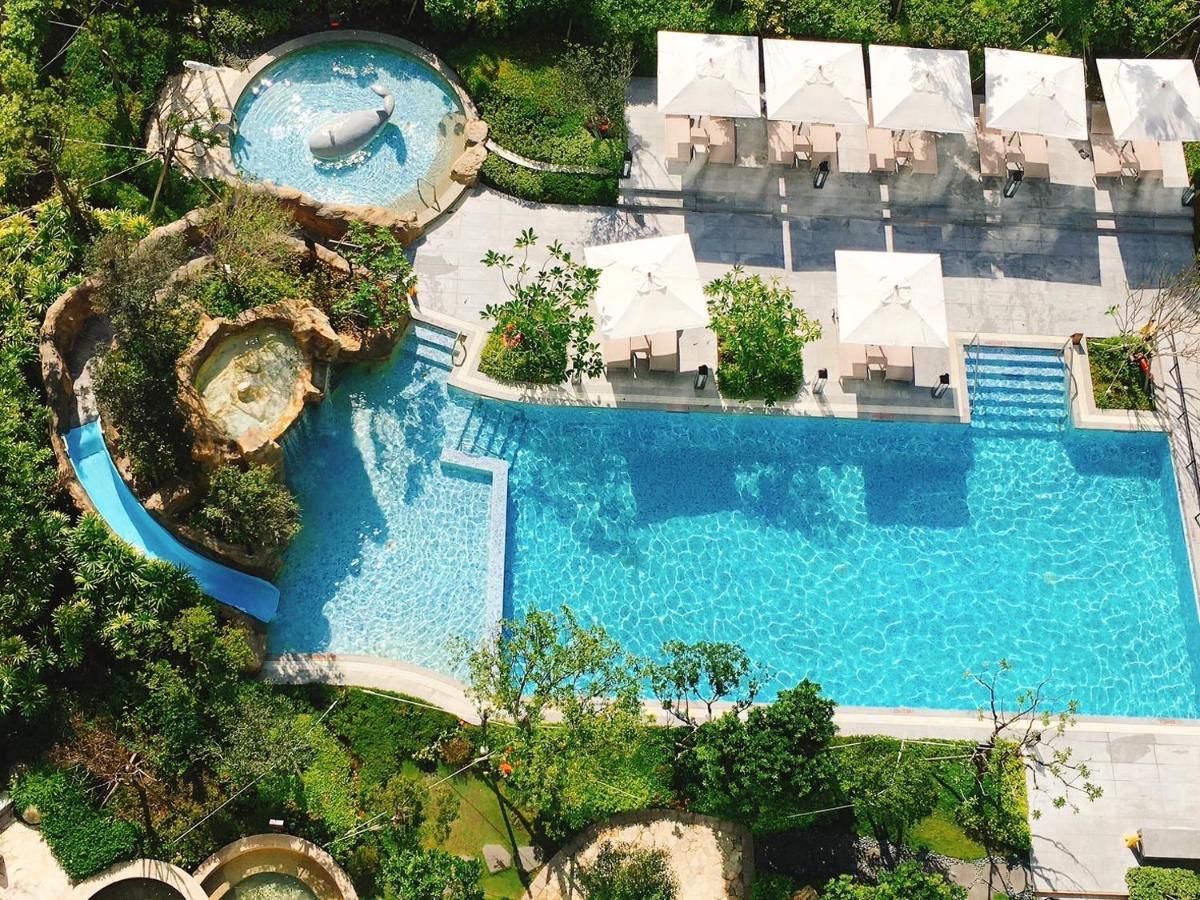Mu Jiaoxi Hotel Zewnętrze zdjęcie The swimming pool at the hotel